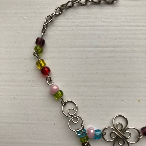 Silver wire & colorful beaded floral bracelet - Picture 5 of 8